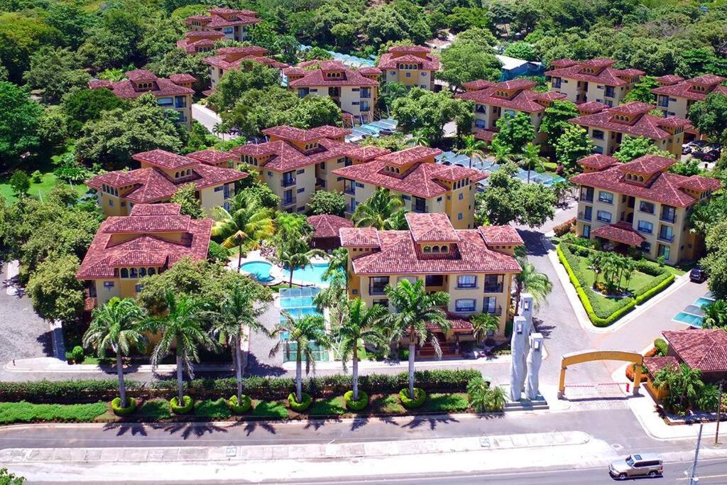 The Oaks Tamarindo Pool Front Condominiums Fast Wifi Buitenkant foto
